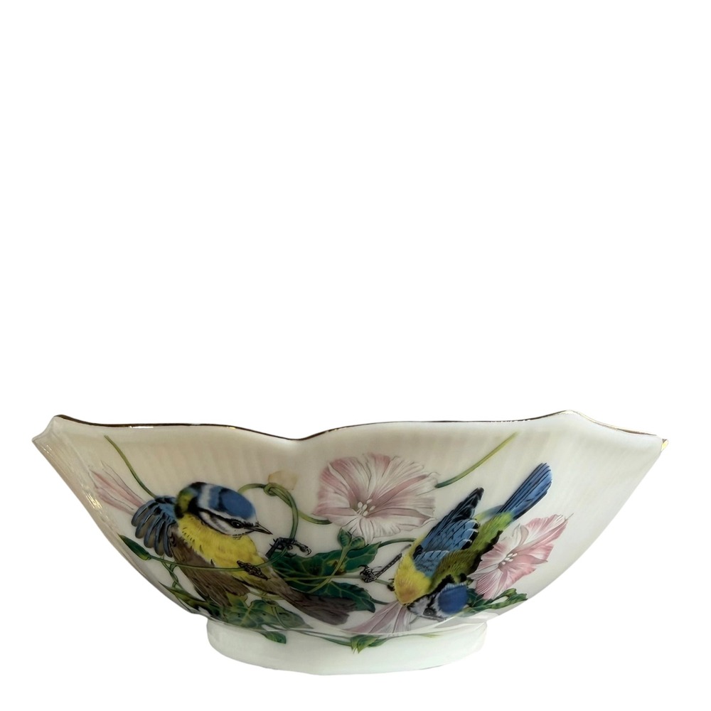 Vintage Japanese Porcelain Bird & Floral Scalloped Serving Bowl Gold Rim 7.5"